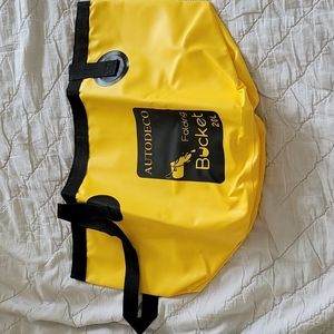 Collapsible folding camp bucket 20L